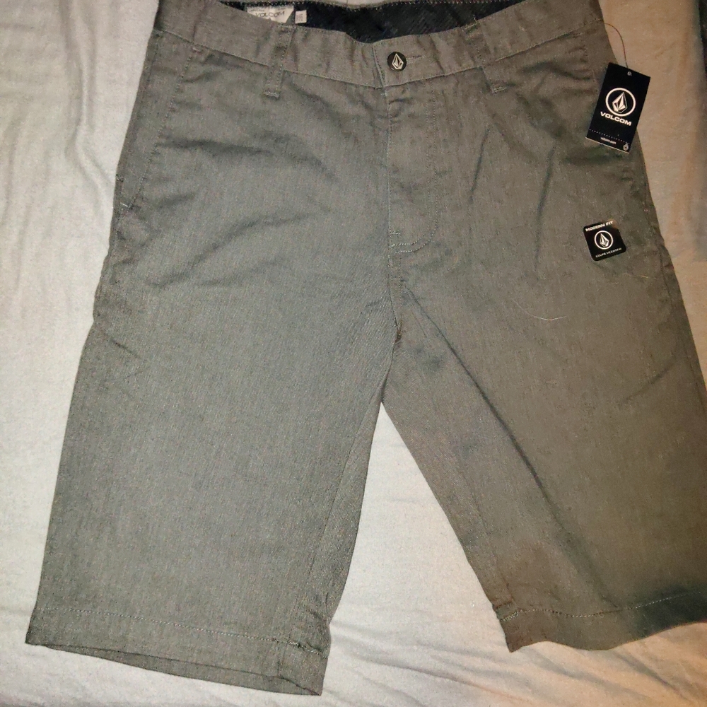 Volcom shorts